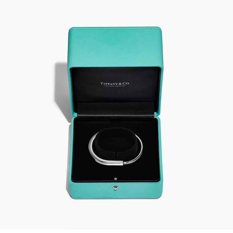 T*f*ny bracelets